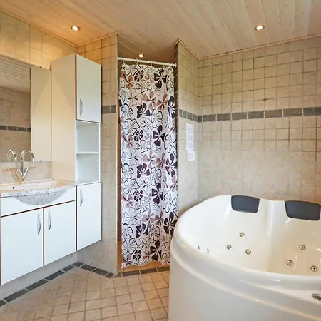 Pet Friendly In With House A Panoramic View *